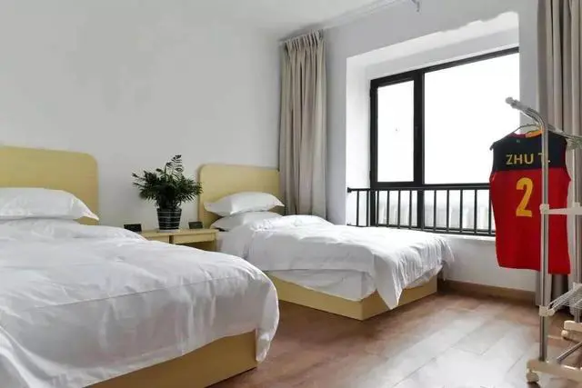 刻苦训练篮球时如何避免受伤的建议_2